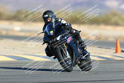 media/Jan-09-2022-SoCal Trackdays (Sun) [[2b1fec8404]]/Turn 14 (10am)/